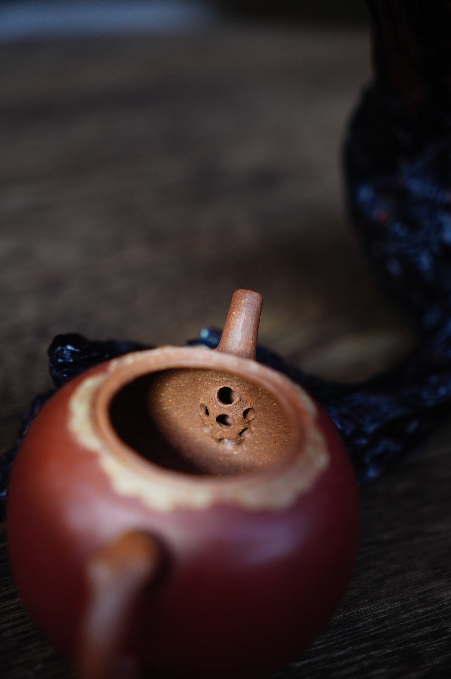 Handmade Yixing zisha clay persimmon teapot 100ml