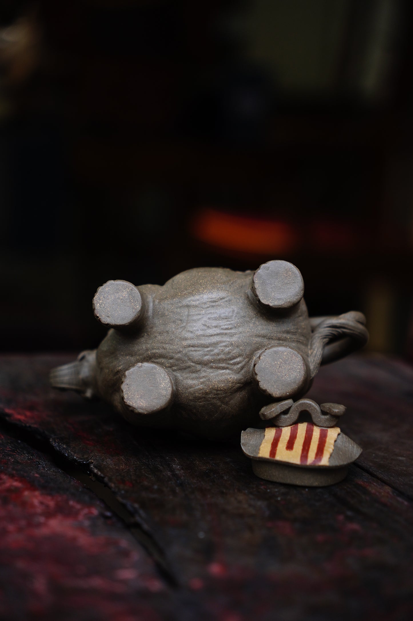 Collectible Elephant teapot (Yixing Zisha Artisan) - Handcrafted Qingduan clay Teapot 180ml Full-Handmade Zen Premium clay