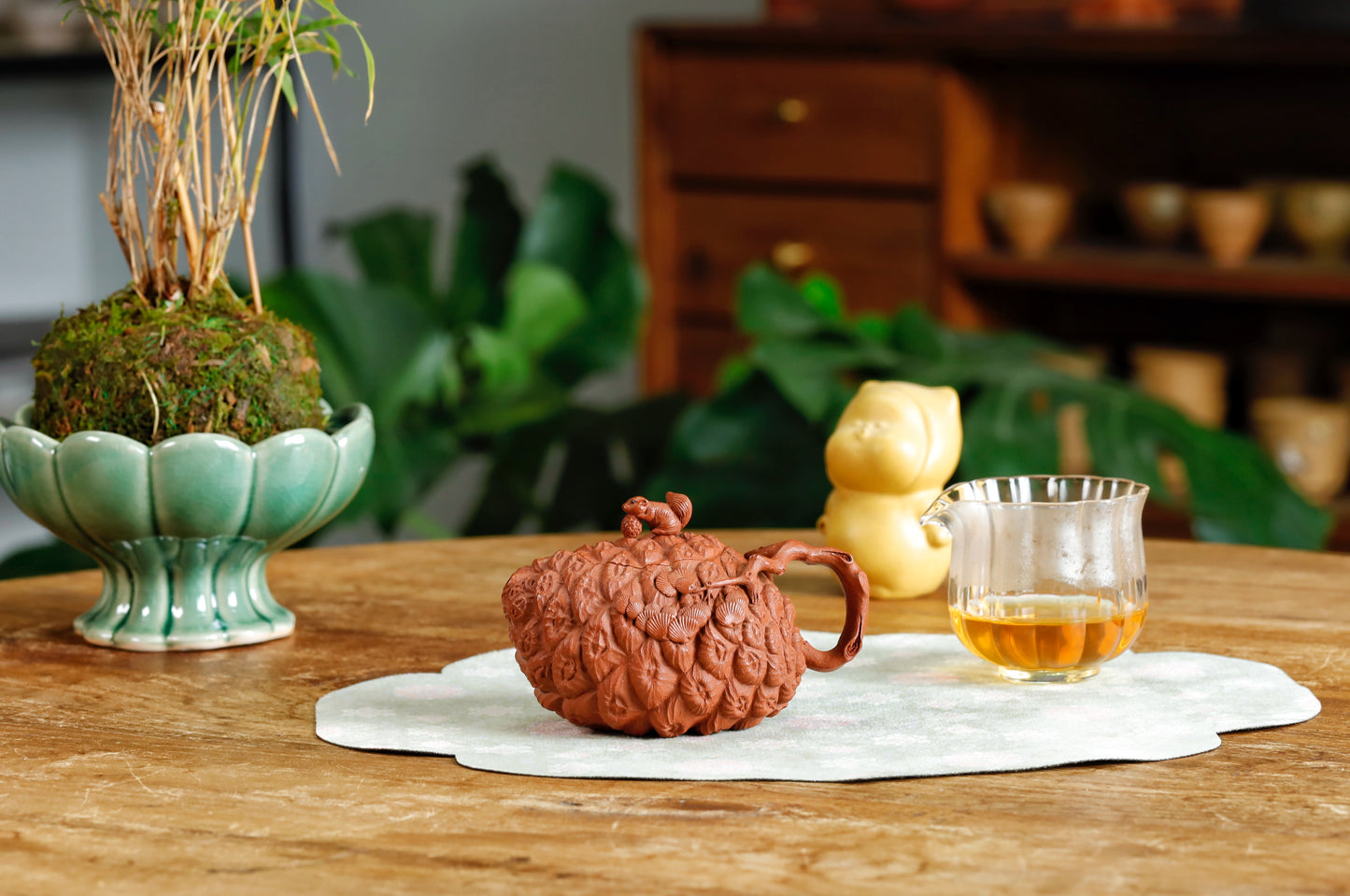 180ml Yixing Zisha Teapot with Squirrel and Pinecone Design – Hong Jiangpo Ni Purple Clay Handmade Chinese Gongfu Teapot