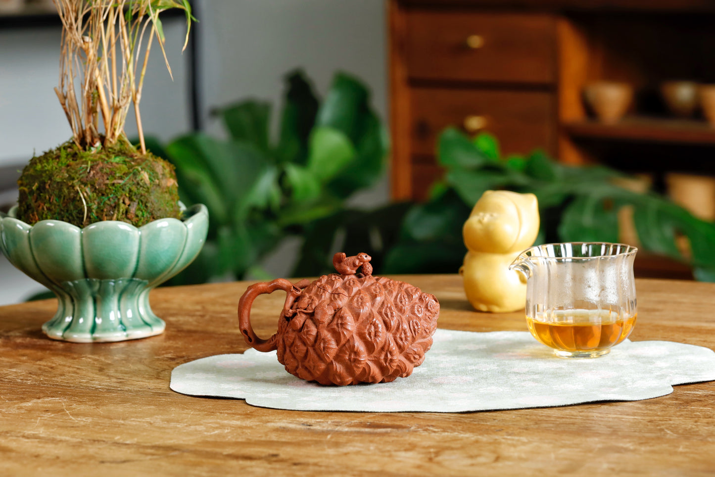 180ml Yixing Zisha Teapot with Squirrel and Pinecone Design – Hong Jiangpo Ni Purple Clay Handmade Chinese Gongfu Teapot