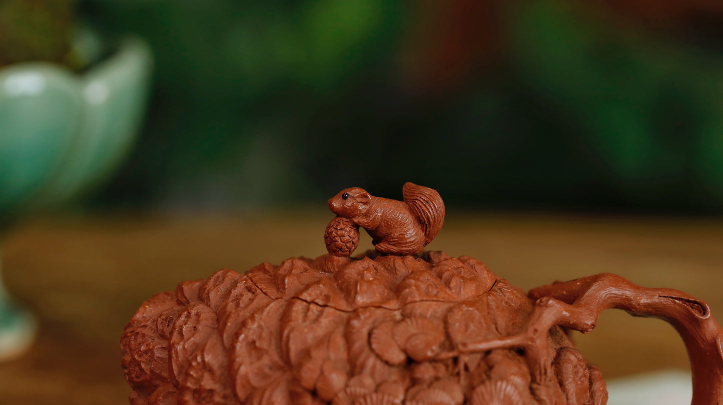 180ml Yixing Zisha Teapot with Squirrel and Pinecone Design – Hong Jiangpo Ni Purple Clay Handmade Chinese Gongfu Teapot