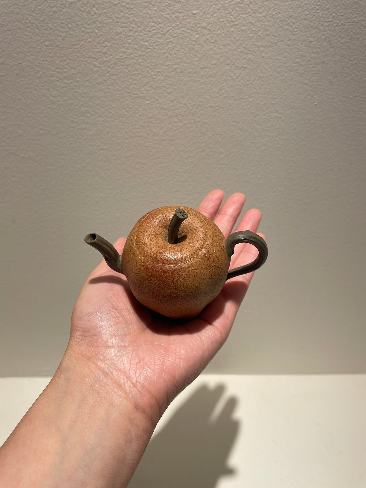 Handmade Apple teapot 110ml Yixing zisha teapot Yellow Jiangpo clay, Green Duan clay