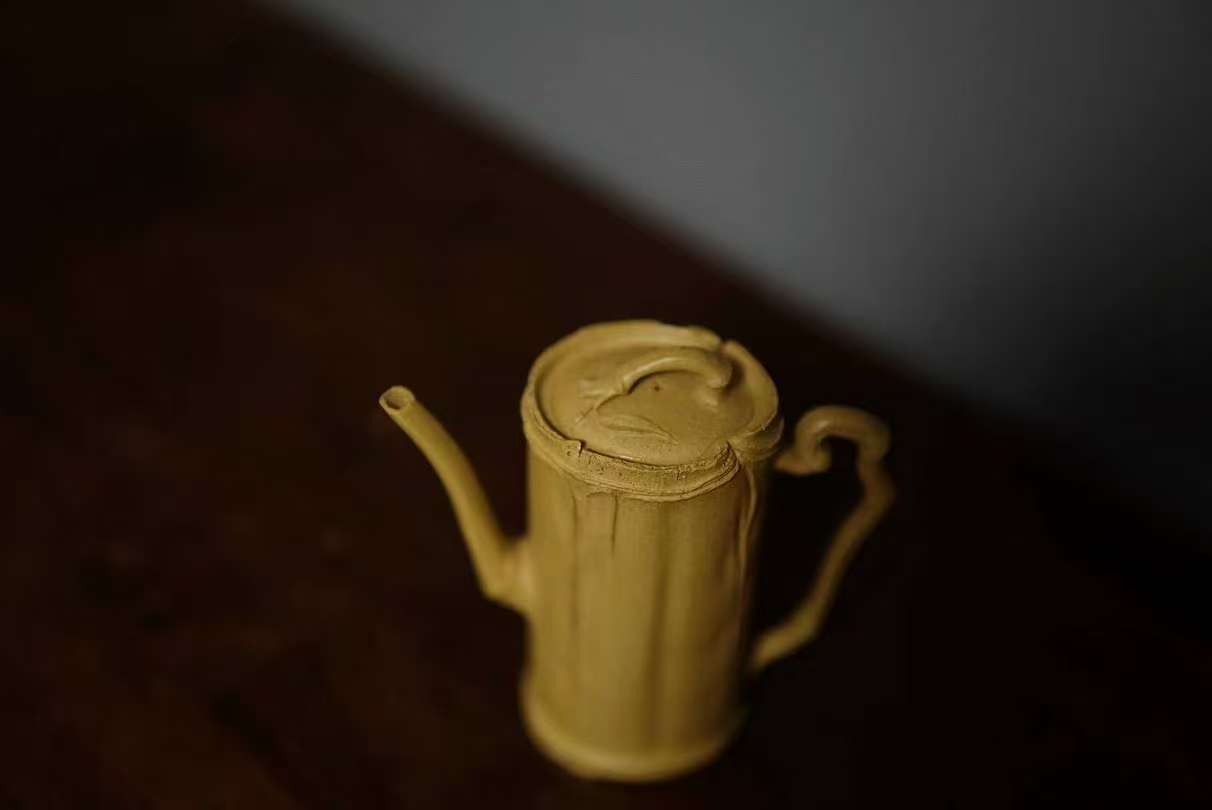 Bamboo teapot yellow gold clay 100ML