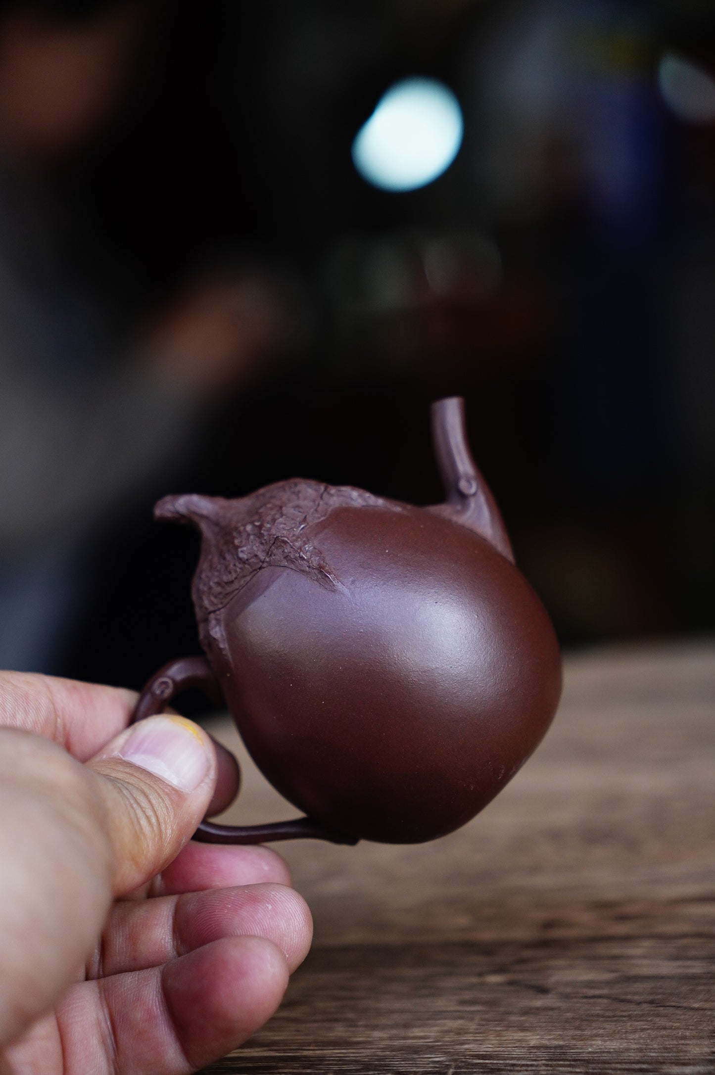 Eggplant teapotIncredibly Lifelike Aubergine Teapot | Fully Handmade Yixing Zisha Clay | Realistic Mimicry Art Pottery 100 ml purple clay