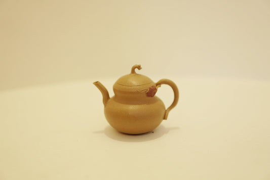 Yixing Zisha Teapot, 120ml Gourd Shape Gold Duan Ni Clay, Chinese Kung Fu Tea Set, Handmade Ceramic Teaware, Collectible Art Tea Pot