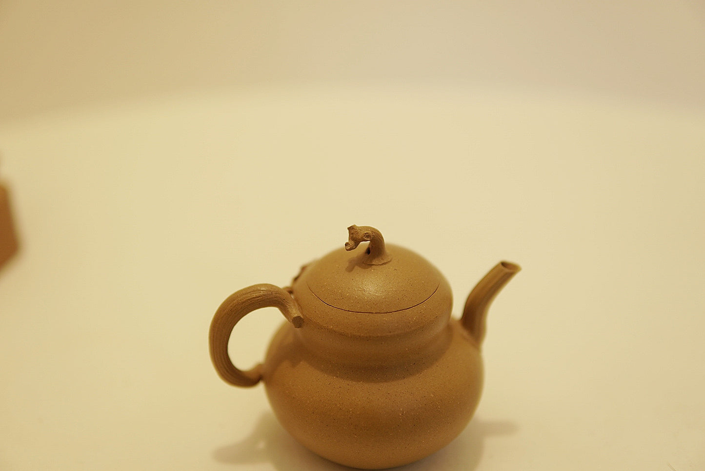 Yixing Zisha Teapot, 120ml Gourd Shape Gold Duan Ni Clay, Chinese Kung Fu Tea Set, Handmade Ceramic Teaware, Collectible Art Tea Pot