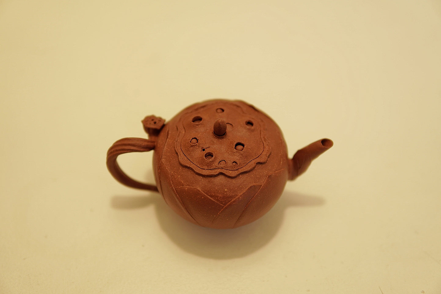 Yixing Zisha Lotus Seed Pod Teapot | Lian Zi Shi Piao | Traditional Chinese Kung Fu Tea Pot | Hong Jiangpo Clay | 190 ml / 6.4 oz