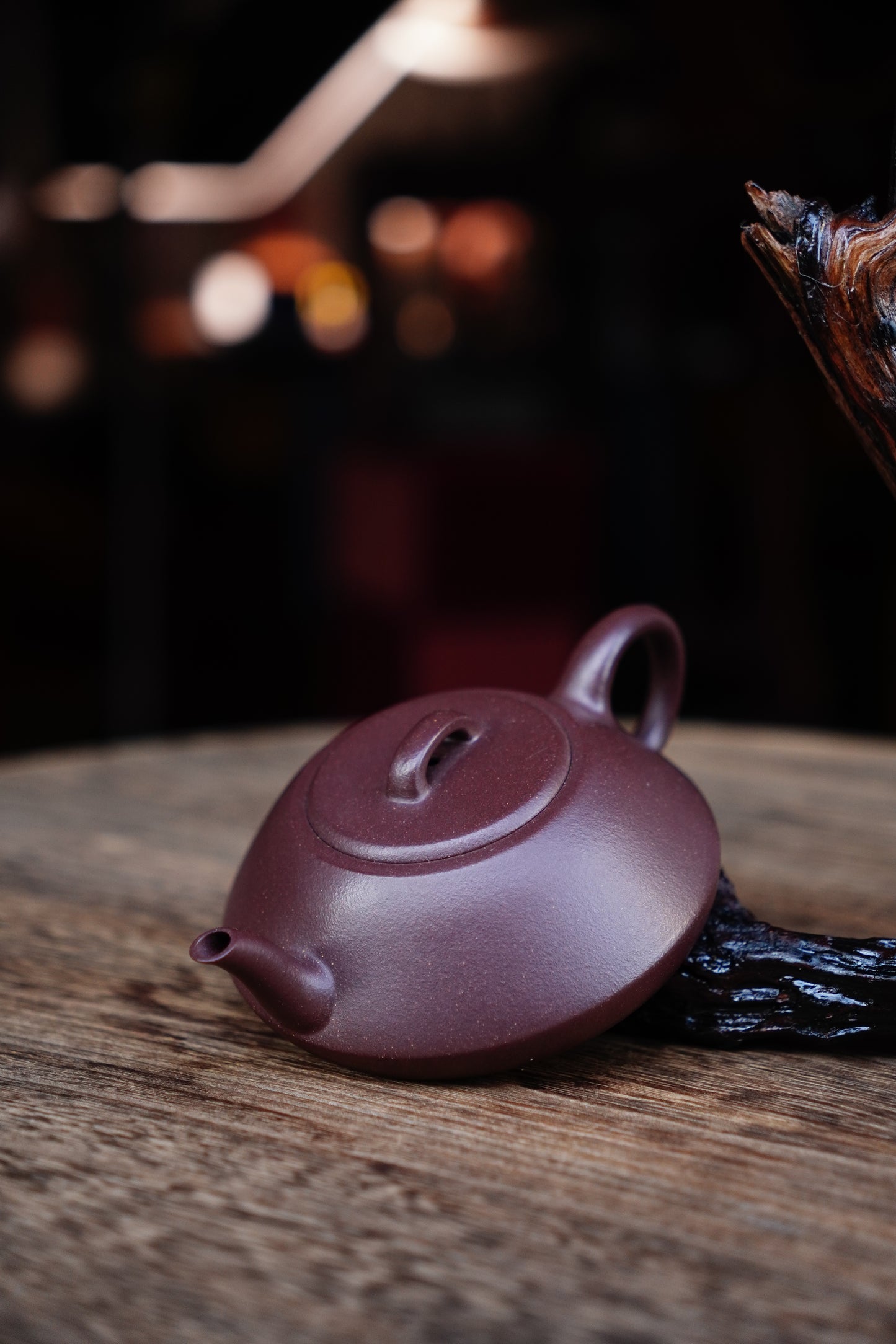 Handmade Yixing Zisha Teapot-Ethereal Grace, Chinese Tea Art Collectible 160ml