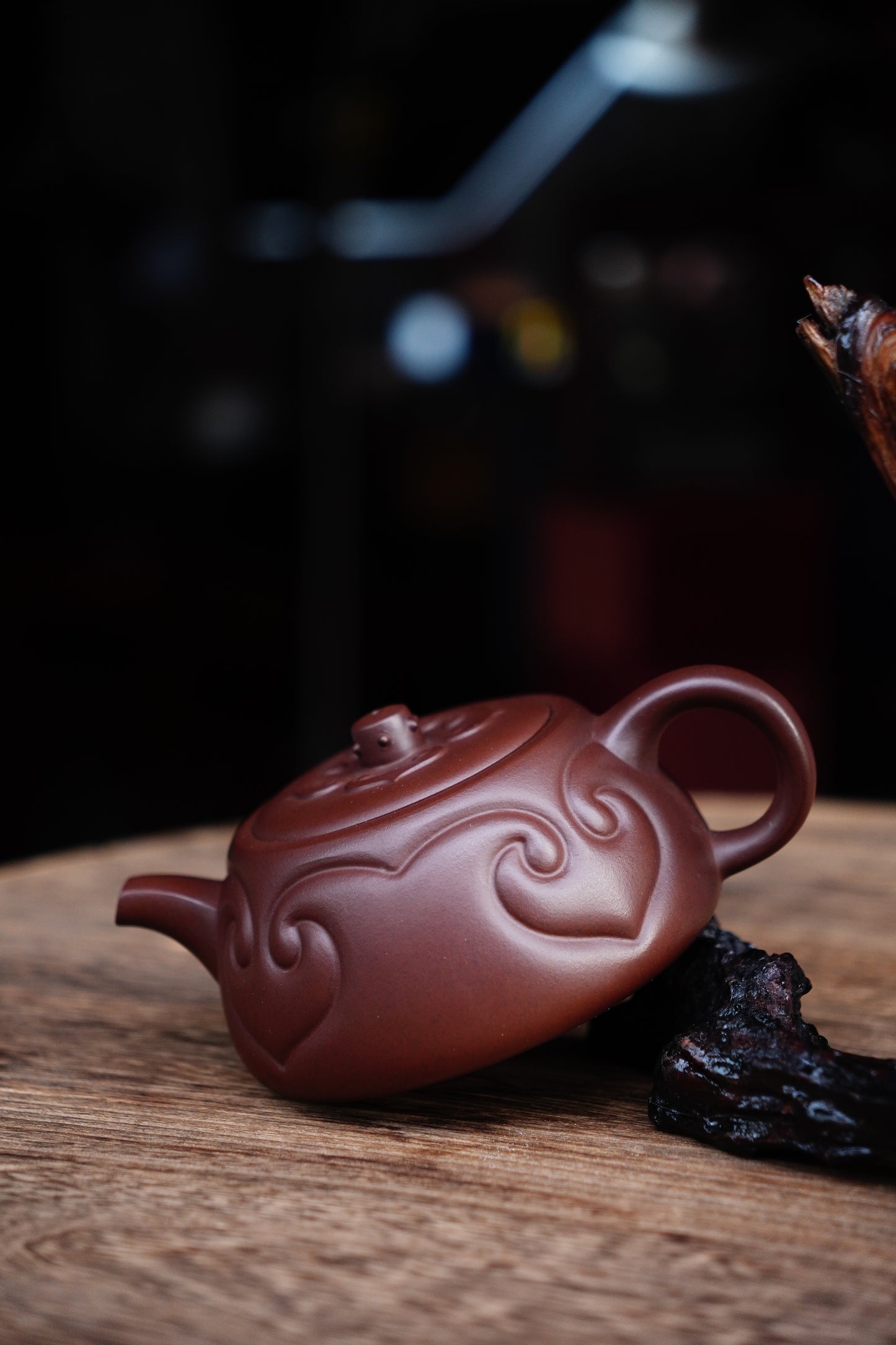 Handmade Yixing Zisha Teapot-Jinglan Well Curb Design with Ruyi Motif, Collectible Chinese Purple Clay Pot for Gongfu Tea 260ml