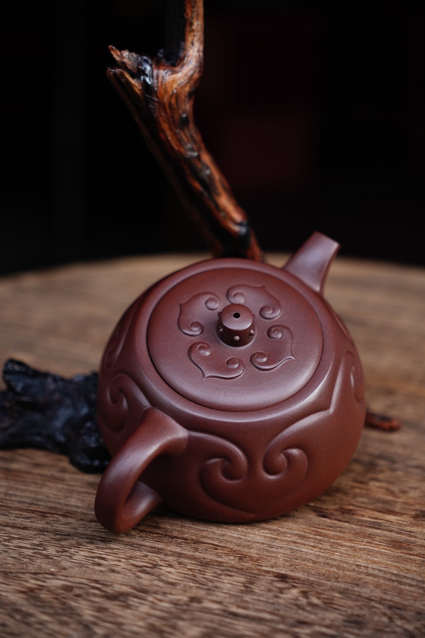 Handmade Yixing Zisha Teapot-Jinglan Well Curb Design with Ruyi Motif, Collectible Chinese Purple Clay Pot for Gongfu Tea 260ml