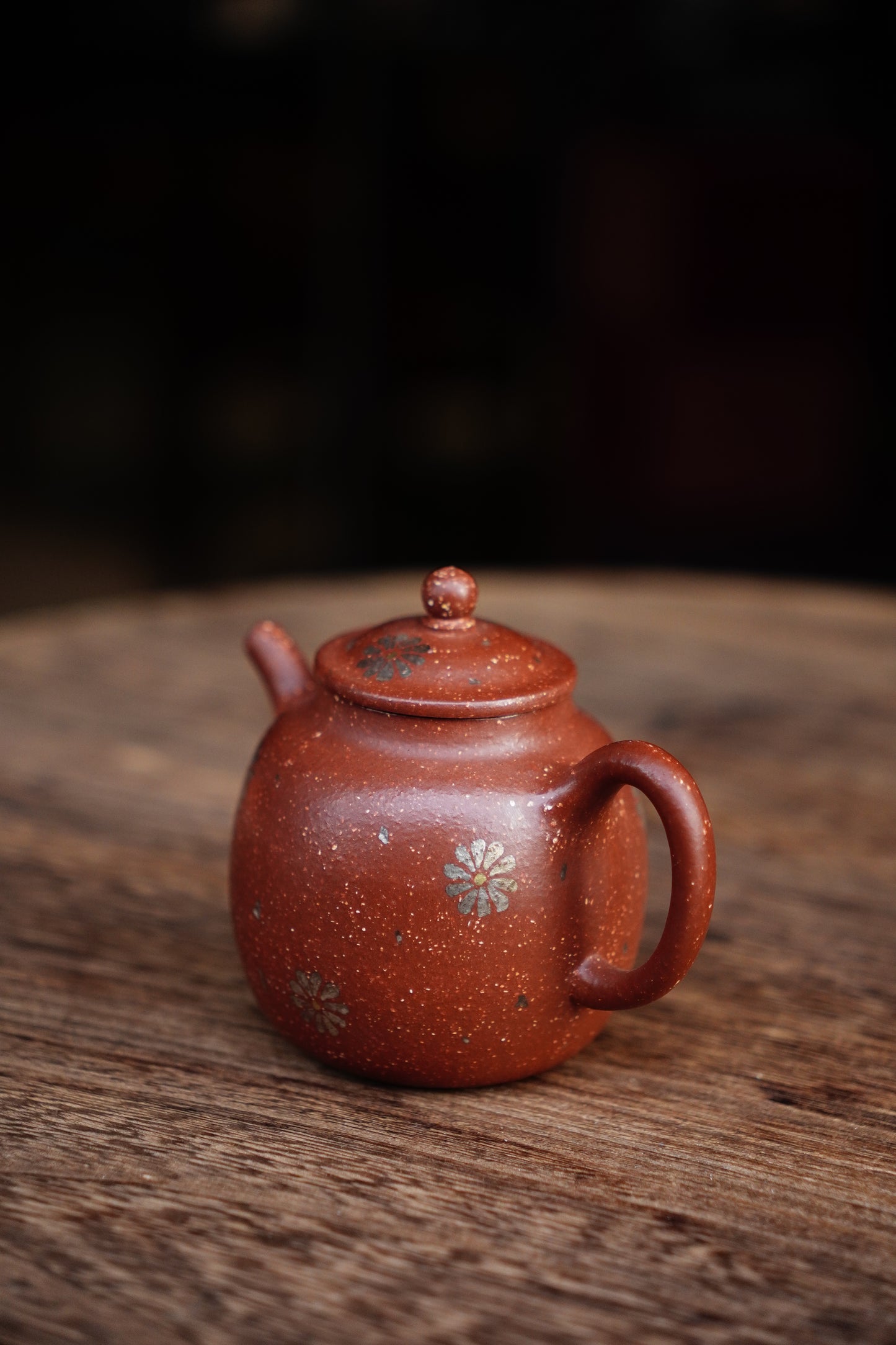 Handcrafted Yuanbao Yixing Zisha Teapot-Traditional Chinese Purple Clay Artisan Teapot for Gongfu Tea Red Jiangpo clay 160ml