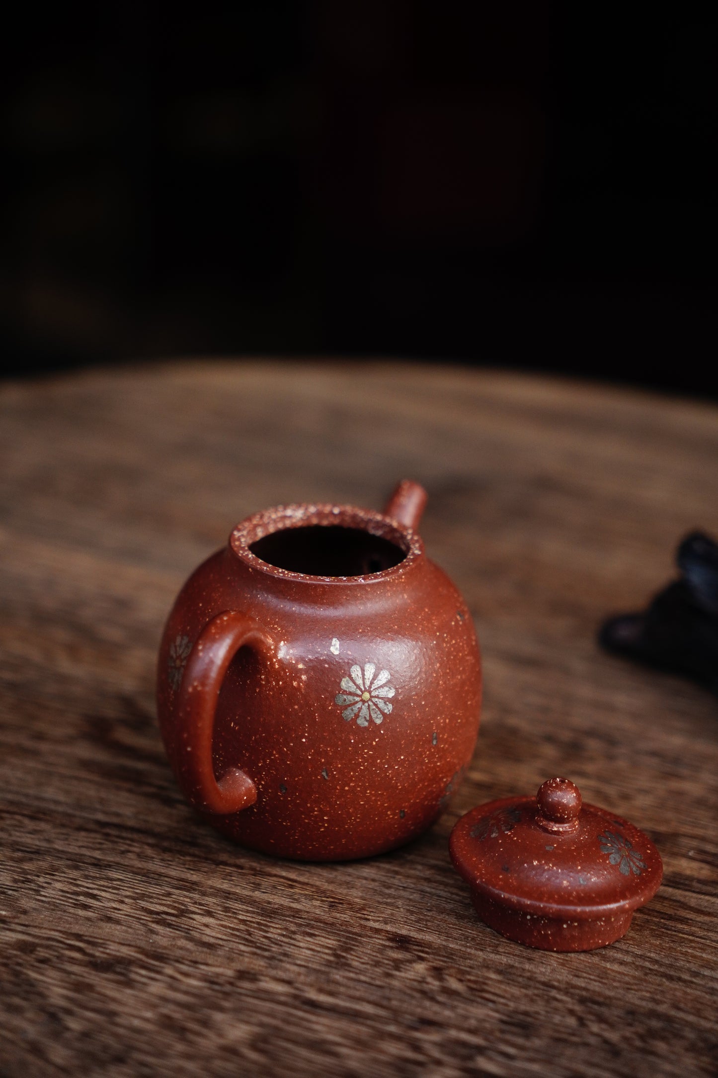 Handcrafted Yuanbao Yixing Zisha Teapot-Traditional Chinese Purple Clay Artisan Teapot for Gongfu Tea Red Jiangpo clay 160ml