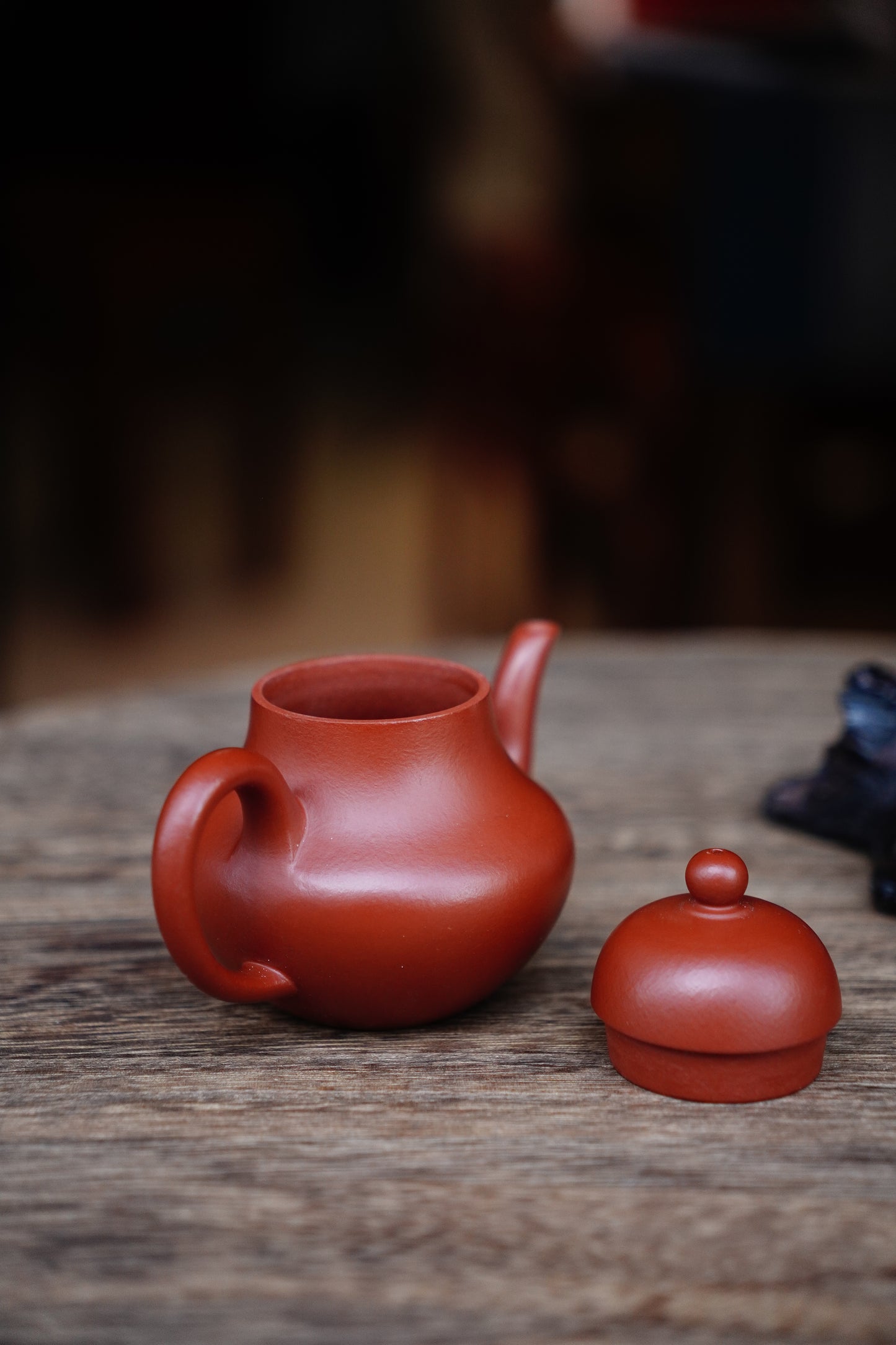Collectible Siting Pot (Yixing Zisha Artisan) - Handcrafted Old Zhu Ni clay Teapot 130ml Full-Handmade Zen
