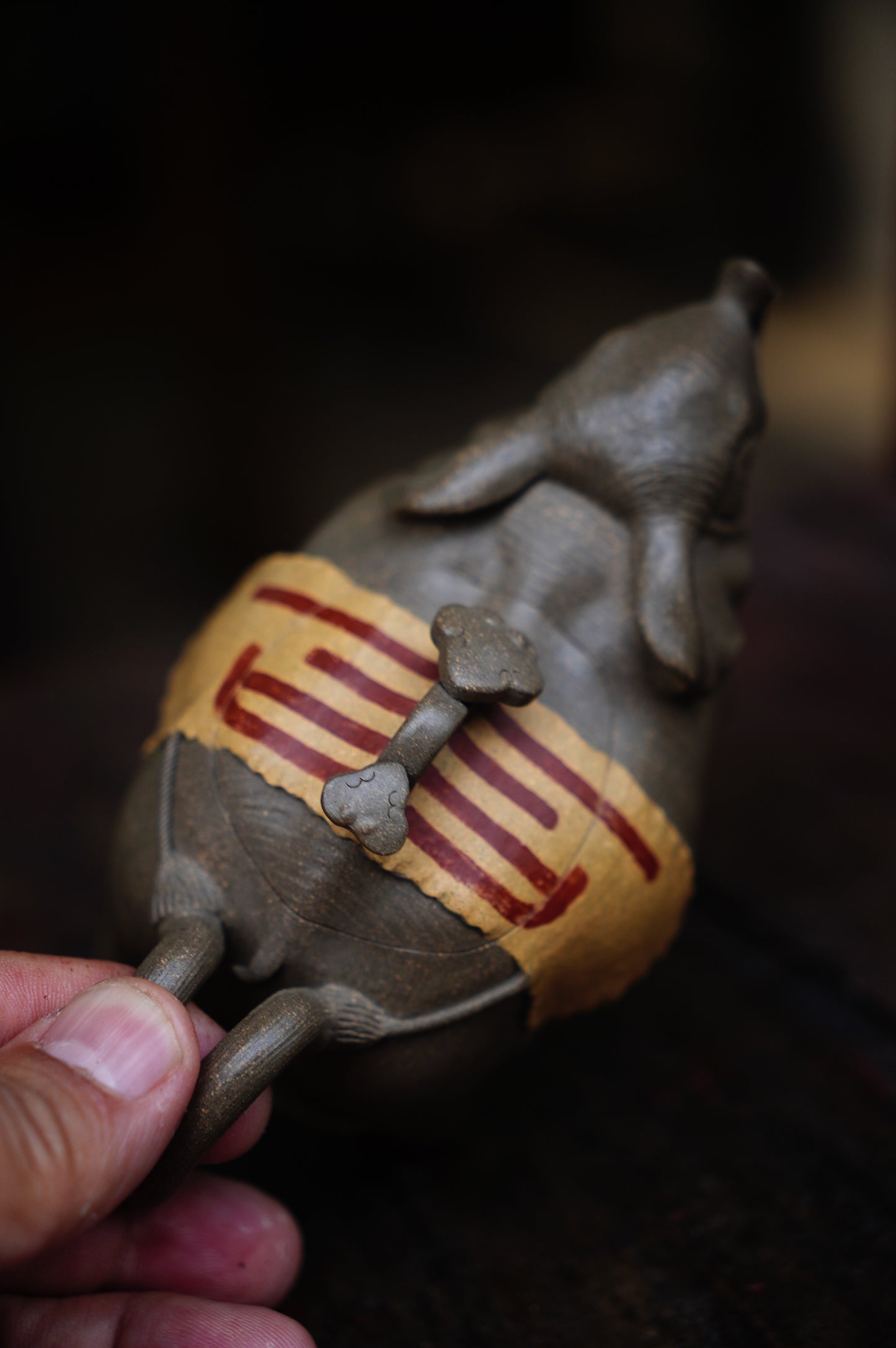 Collectible Elephant teapot (Yixing Zisha Artisan) - Handcrafted Qingduan clay Teapot 180ml Full-Handmade Zen Premium clay