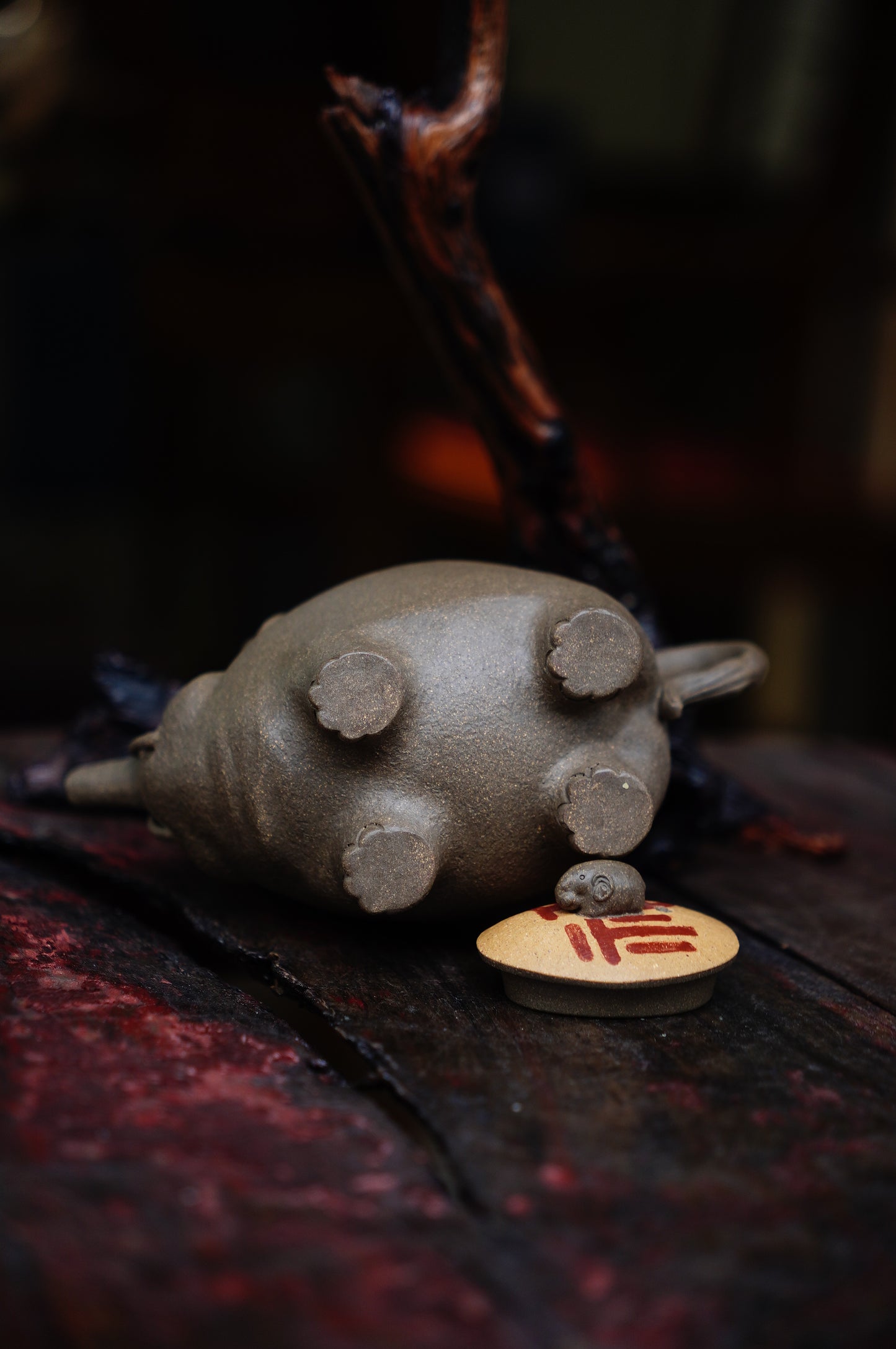 Collectible elephant Teapot (Yixing Zisha Artisan) - Handcrafted qingduan clay Teapot 230ml Full-Handmade Zen Premium clay Original design