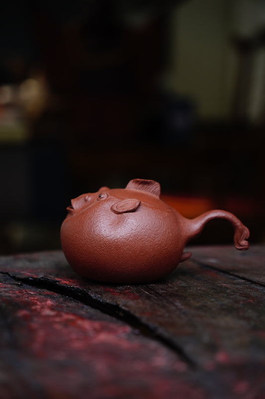 Fugu Lucky Charm Teapot: Handcrafted Ceramic Pufferfish Pot for Japanese Tea Ceremony | Artisan Gift 170ml Red Jiangpo clay Original design