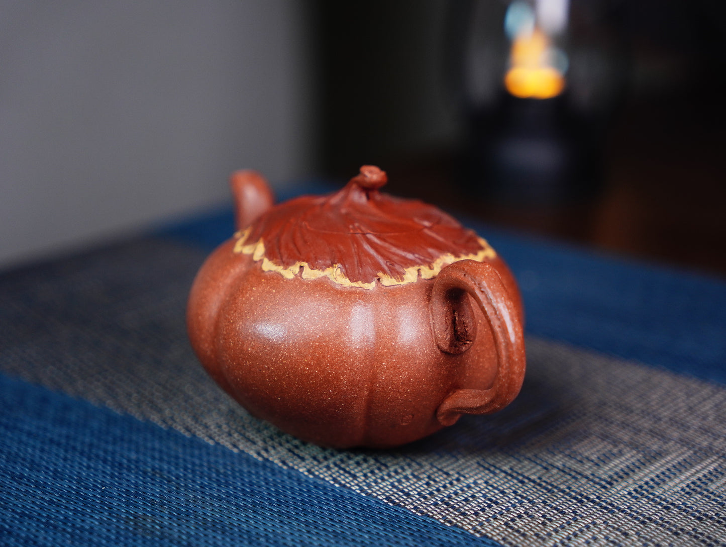 180ml Yixing Teapot, Autumn Melon Shape (Qiugua Hu), Niuhong Jiangpo Clay, Handmade Purple Clay Zisha Teapot for Gongfu Tea