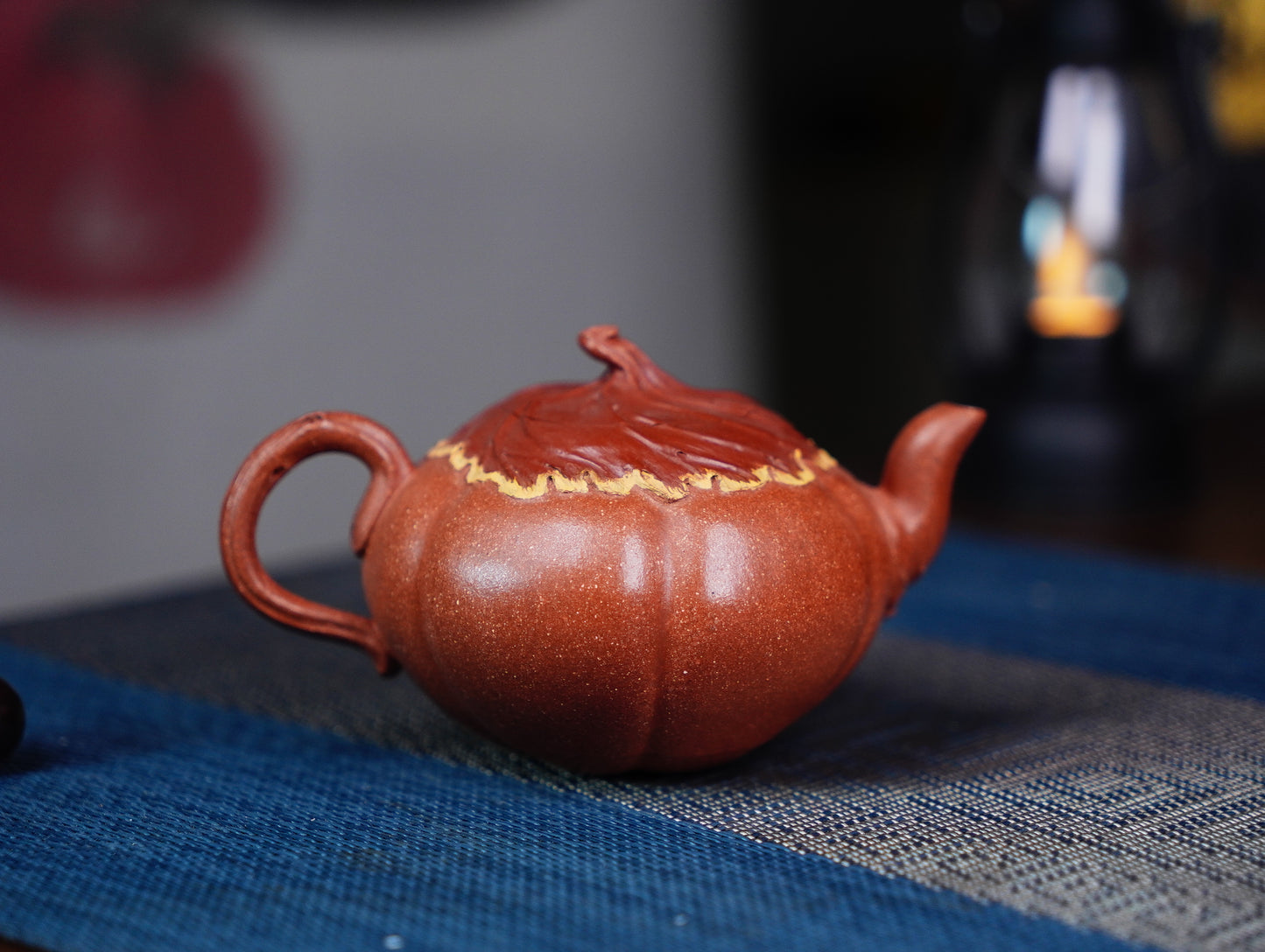 180ml Yixing Teapot, Autumn Melon Shape (Qiugua Hu), Niuhong Jiangpo Clay, Handmade Purple Clay Zisha Teapot for Gongfu Tea