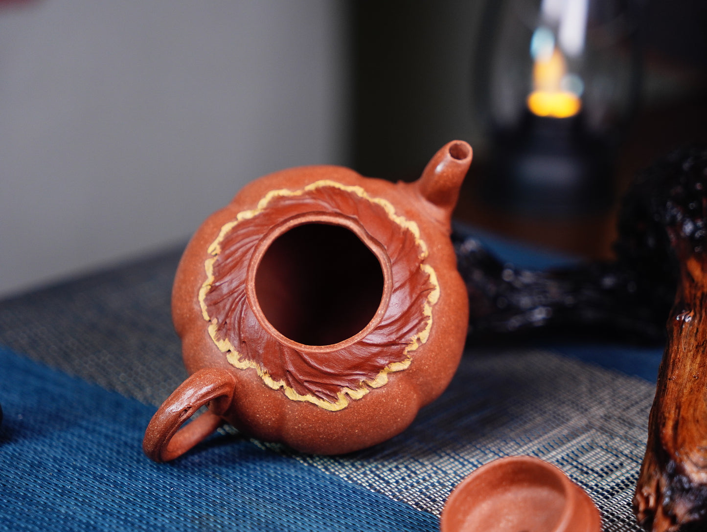 180ml Yixing Teapot, Autumn Melon Shape (Qiugua Hu), Niuhong Jiangpo Clay, Handmade Purple Clay Zisha Teapot for Gongfu Tea