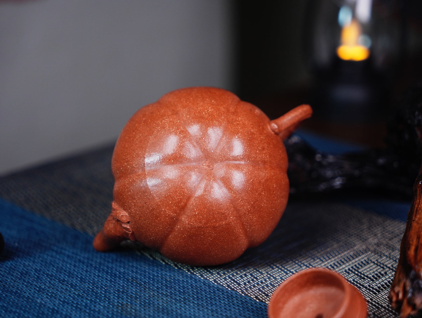 180ml Yixing Teapot, Autumn Melon Shape (Qiugua Hu), Niuhong Jiangpo Clay, Handmade Purple Clay Zisha Teapot for Gongfu Tea
