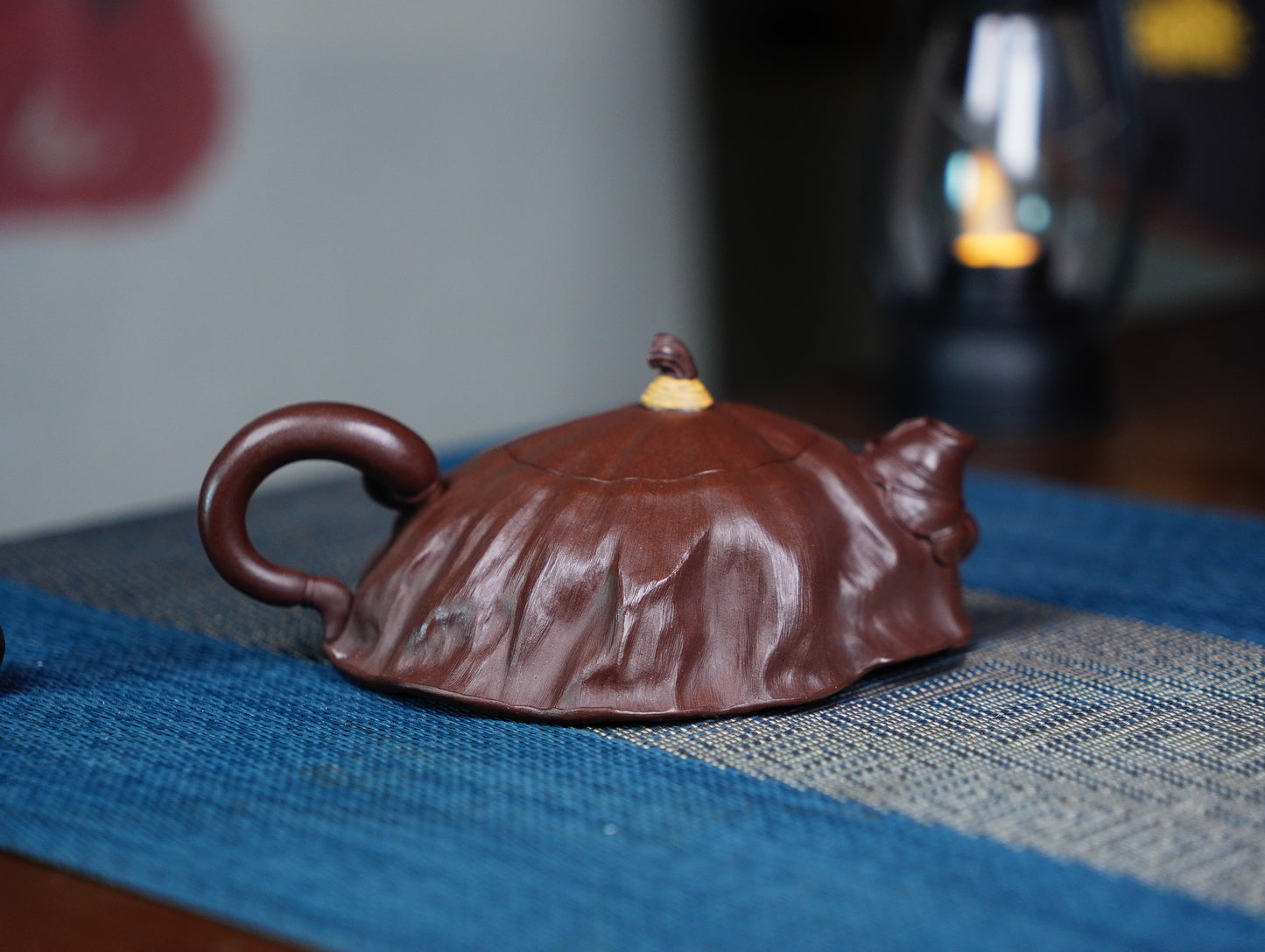 Lotus Teapots Zisha Yixing Clay  180ML
