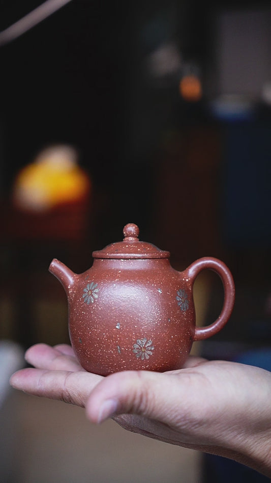 Handcrafted Yuanbao Yixing Zisha Teapot-Traditional Chinese Purple Clay Artisan Teapot for Gongfu Tea Red Jiangpo clay 160ml